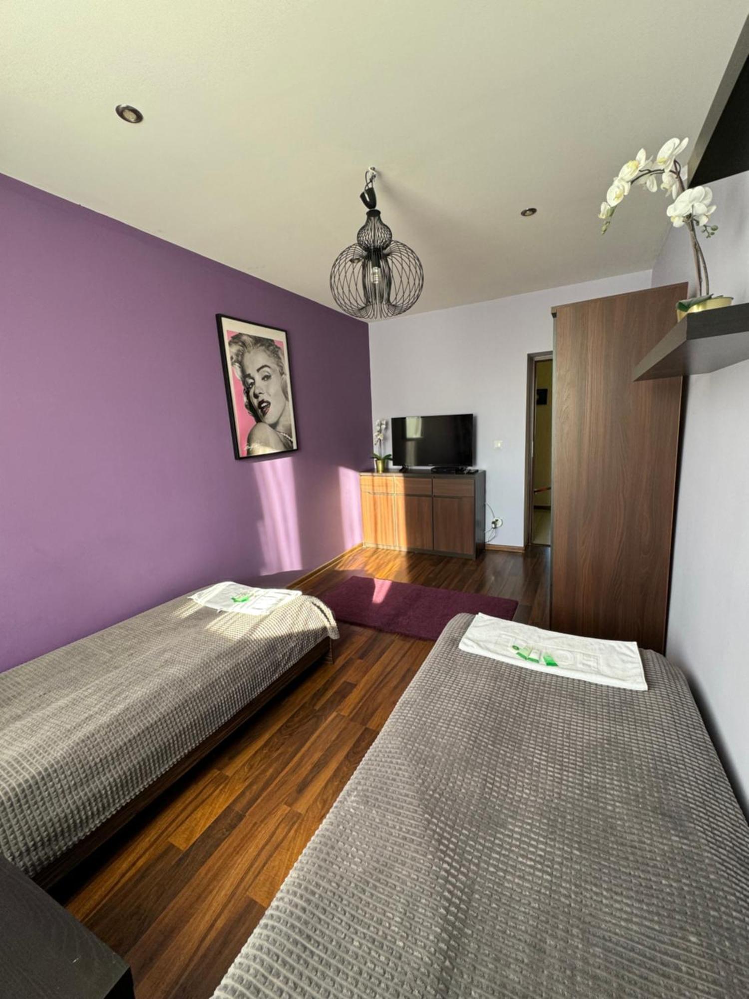 Apartament Sandra 凯尔采 外观 照片